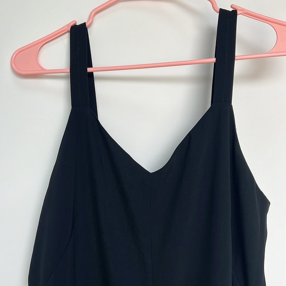 The Japanese GoWeave Essential
NWOT
Jumpsuit sleeveless black size 6 wide leg - Picture 3 of 12